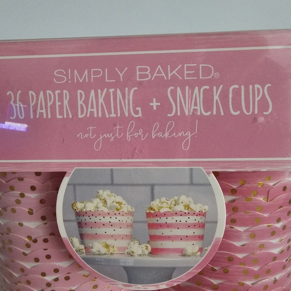 36 PC Baking & Snack Cups Pink  Stripe Gold Dots Heavy Paper Cupcake Treat Snack - Picture 2 of 7